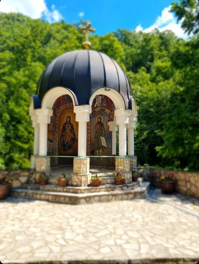 Апартаменты Anin Dvor Sekovici Экстерьер фото